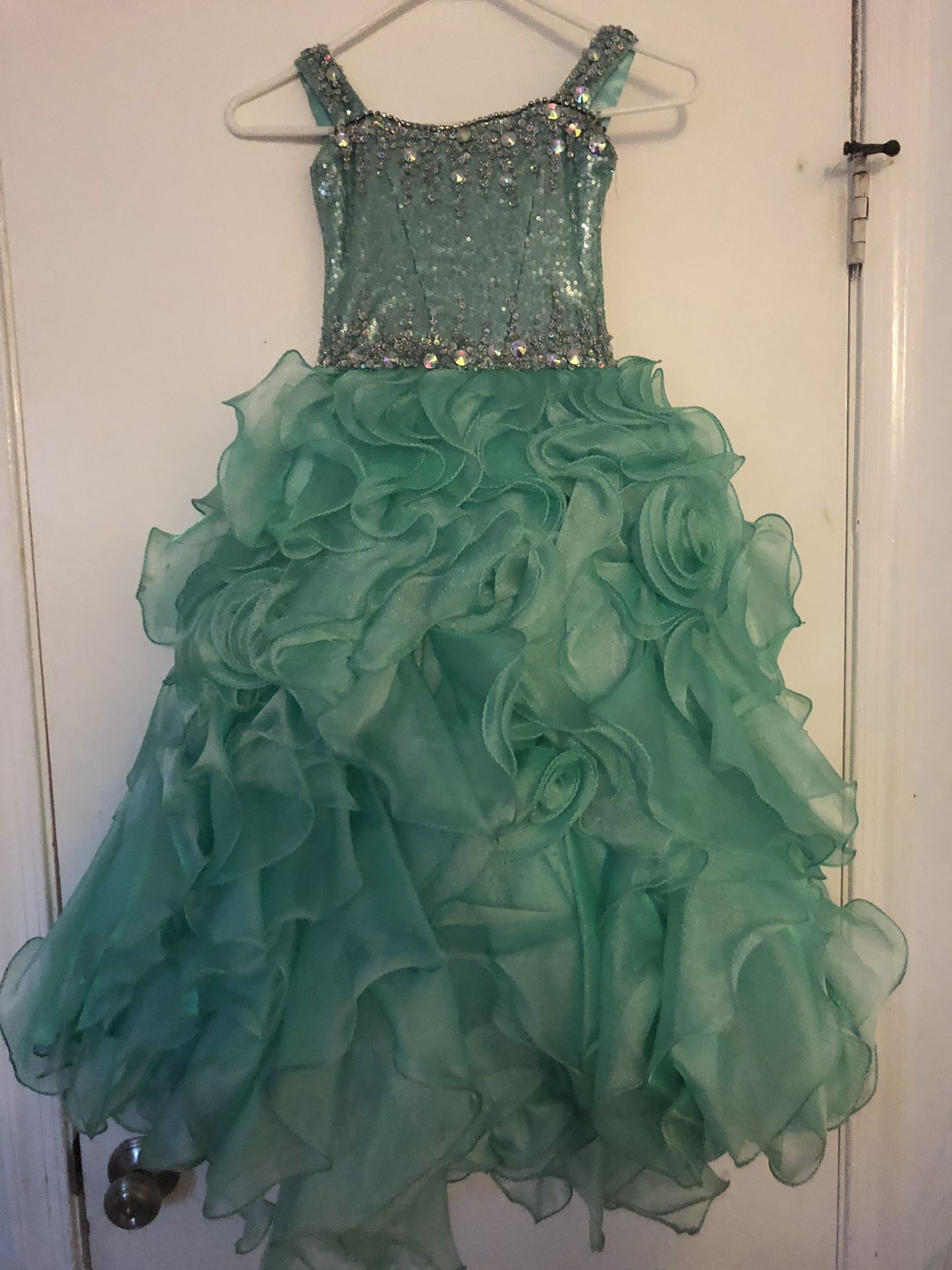 Dress for girls size 3.4