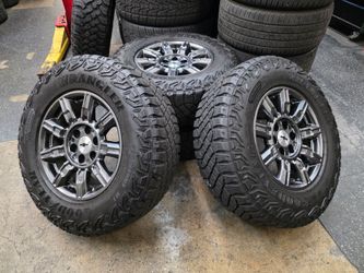 18" CHEVY OEM rims Goodyear tires