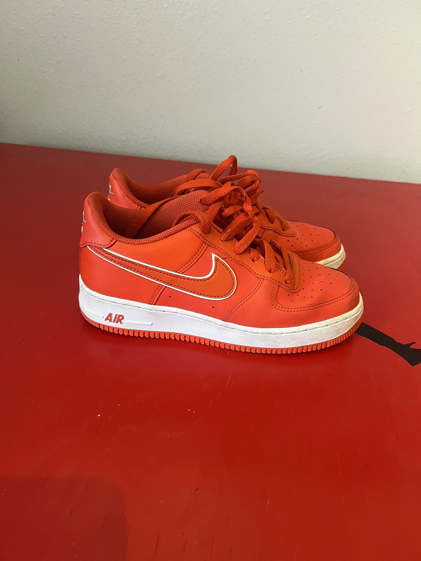 Air Force 1 Youth Size 6