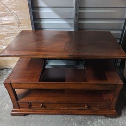 Lift-Top Coffee Table 