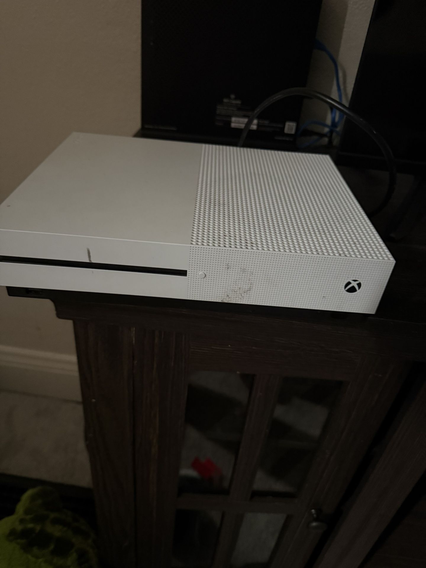 Xbox One S