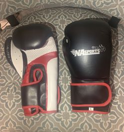 Boxing gloves, all size large