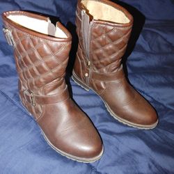 Ladies 6.5 Boots