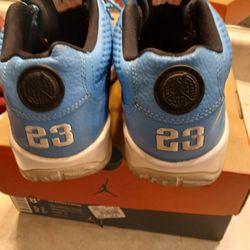 BEAUTIFUL NIKE AIR JORDAN'S 23 TENNIS SHOES 👟 NORMAL WEAR ONLY $40 BUY IT TODAY GREAT DEAL $50 OBO FOR 👟JORDAN'S 23 👟size 8.5