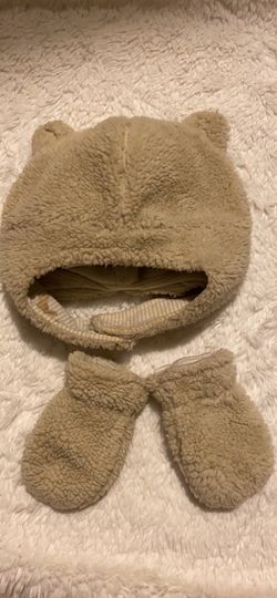Winter hat and mittens 0-9 months