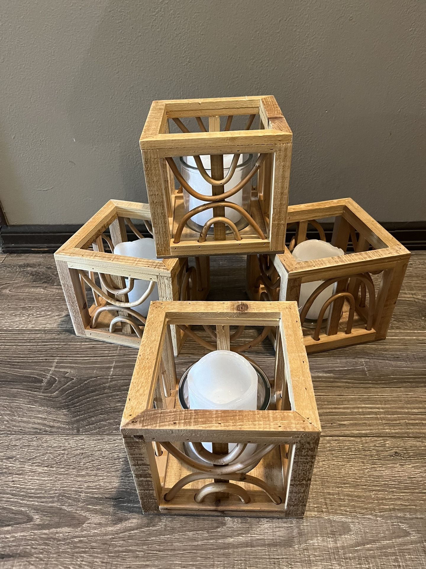 4 Wood Lanterns