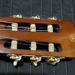 Yamaha Guitar