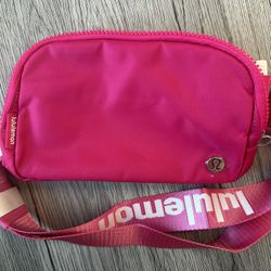 Lululemon Crossbody Bag 