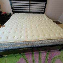 King Size Bed Frame (Just Frame, No Mattress No Undermattress)