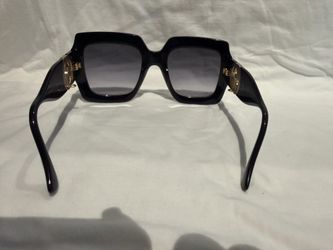 Gucci OverSized Square sunglasses