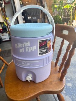 Retro barrel 2 gallon jug Igloo
