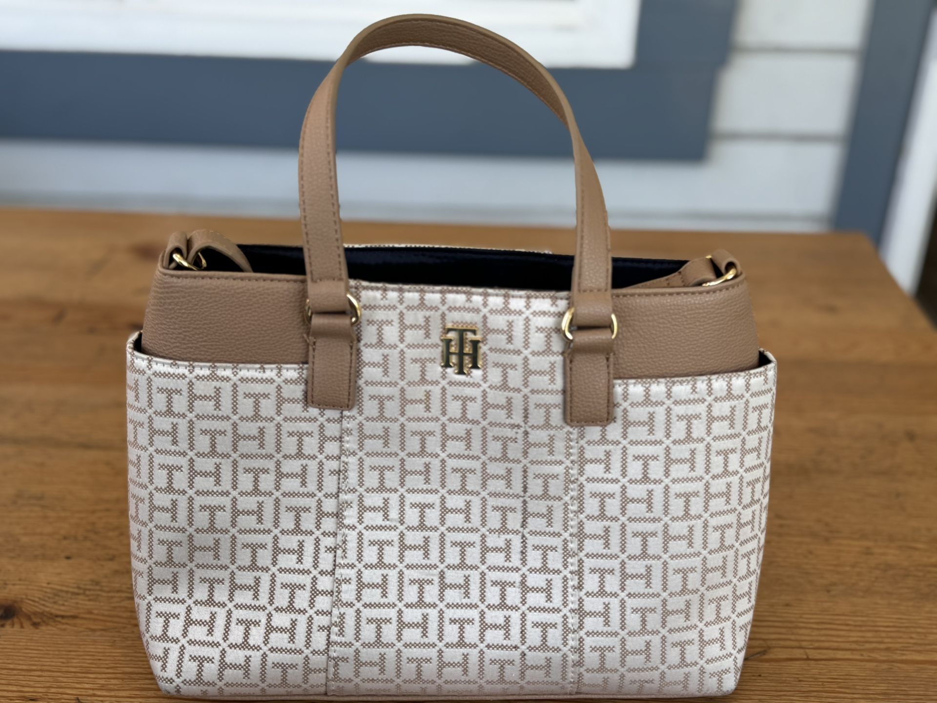 Tommy Hilfiger Monogram Tote Bag Original