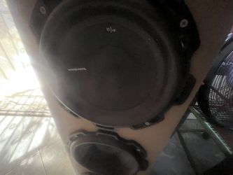 Rockford subs And Box 