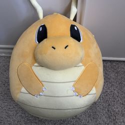 Dragonite plushie 