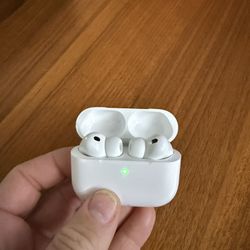 New / Never Used Apple AirPods 3 Pro