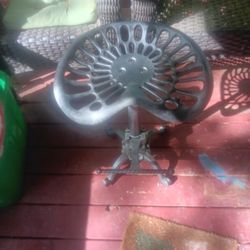 Metal Bar Stool 