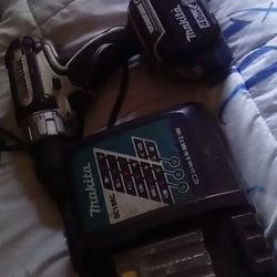 Makita Drill N Charger With Battery Included 
