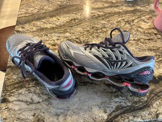 Running Shoes