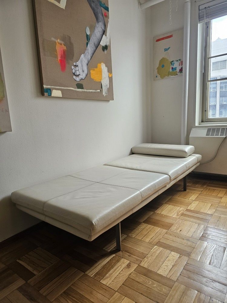 Bo Concepts Leather Day Bed