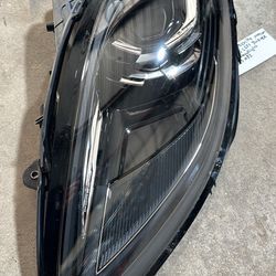 2019-2022 Porsche Macan 95B.3 Left Driver LED Headlight Lamp PDLS AFS  OEM