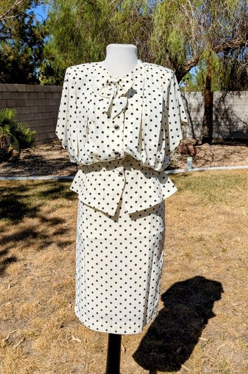 1980's Vintage Original Fashion Sz 7 Retro Polka Dot 2-Pc Blouse & Skirt Set GUC