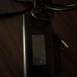 HP 90 W Power Supply 
