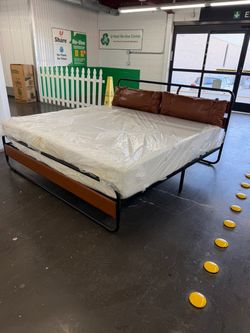 King size platform bed