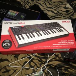 AKAI MPK Mini Plus
