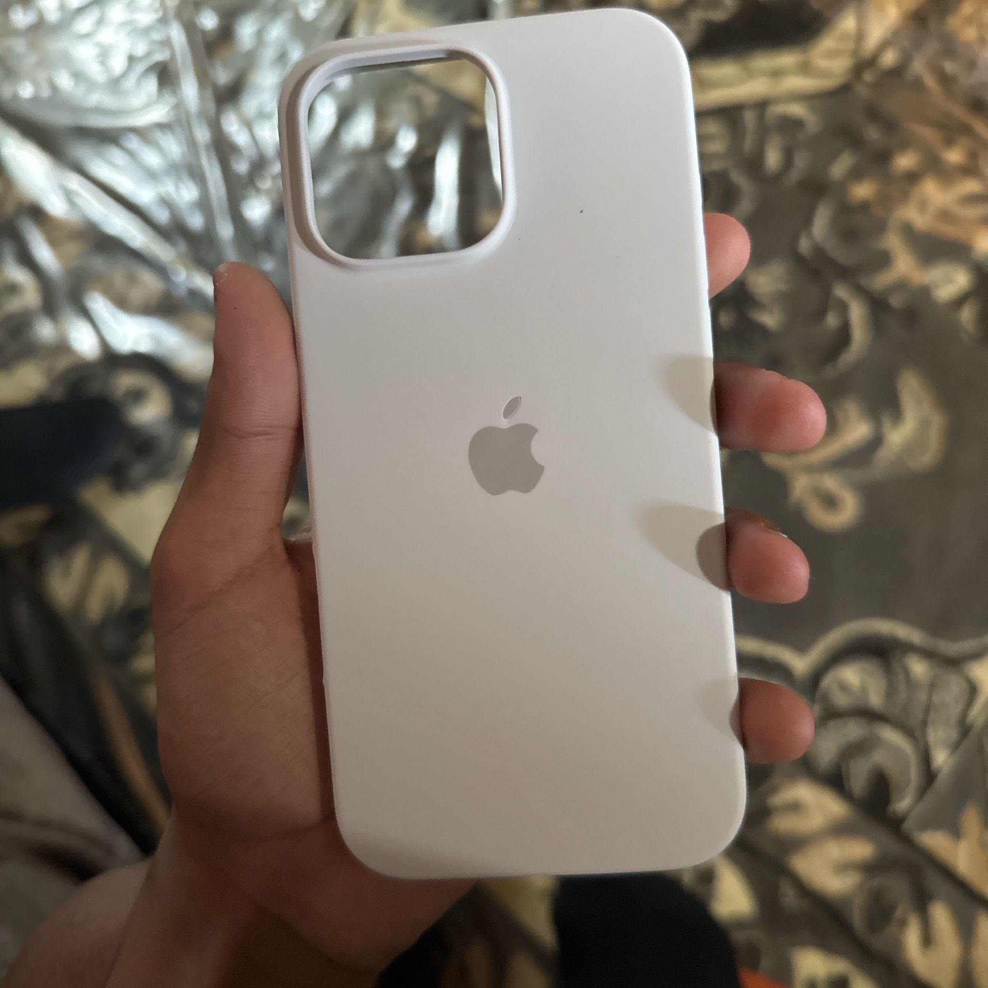 BRAND NEW APPLE IPHONE CASE🔥🔥🔥PRICE NEGOTIABLE
