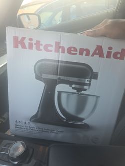 KitchenAid Classic 4.5 Qt Stand Mixer