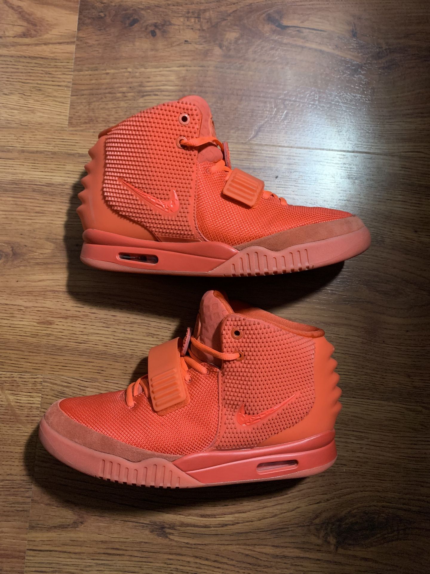 Air Yeezy 2 Red October Size 11