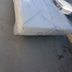 Queen Mattress Memory Foam