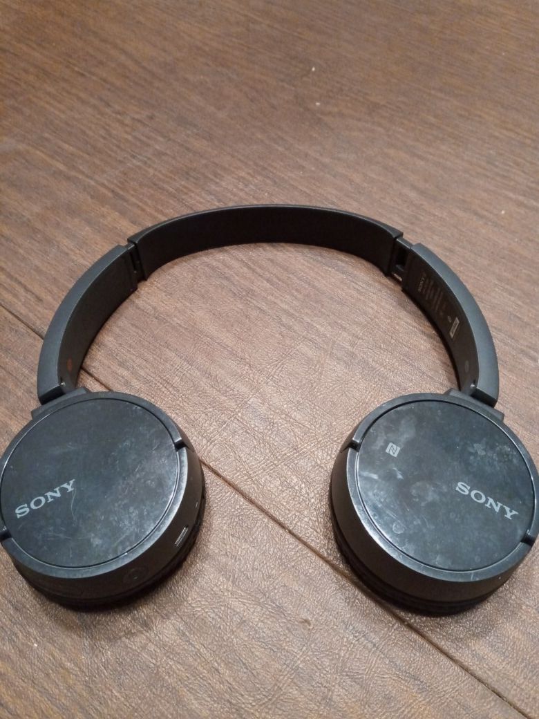 Sony MDR 2x 220BT(Bluetooth)
