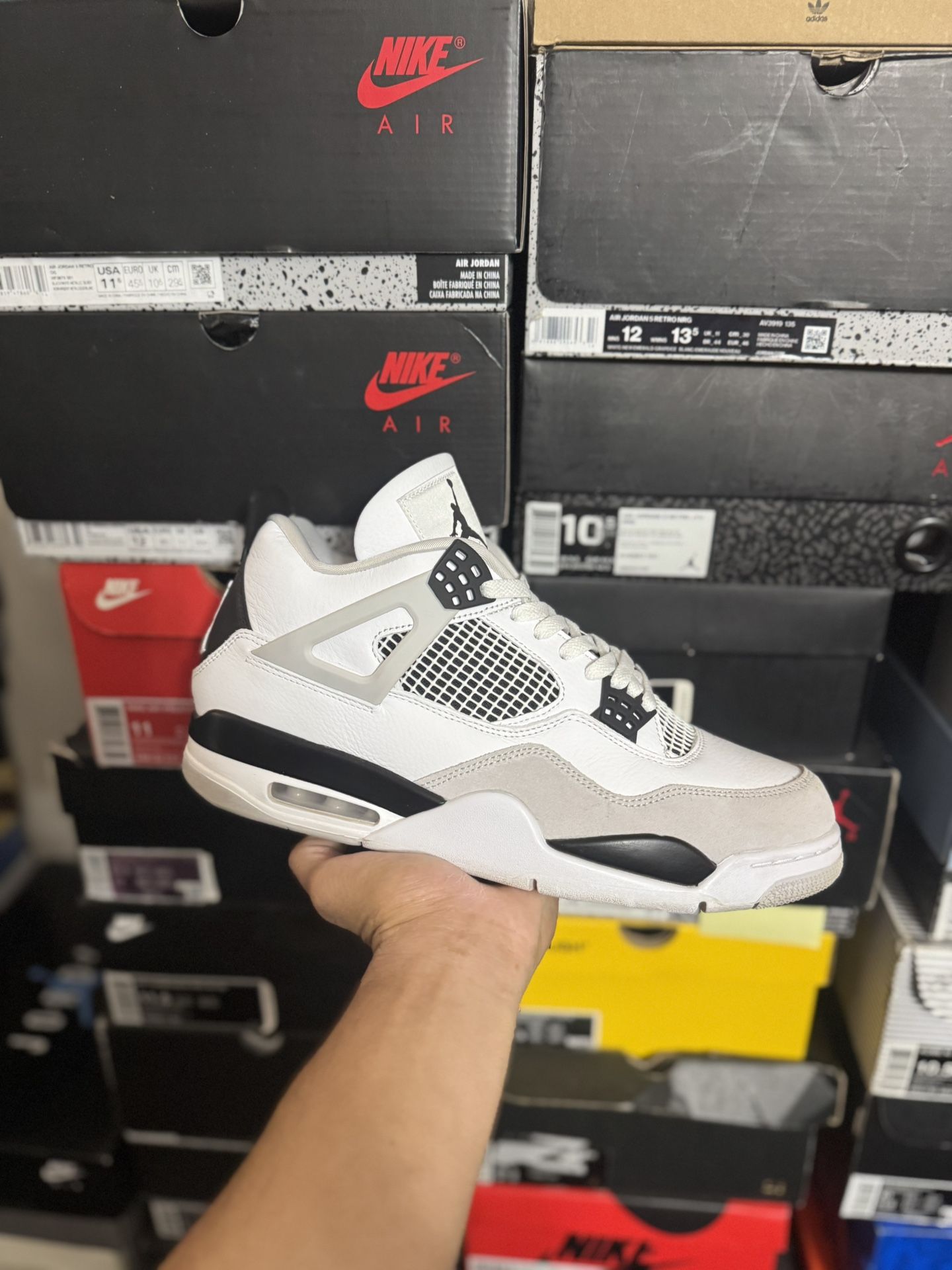 Jordan Military Black 4s size 12 VNDS