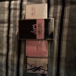 women’s perfume 