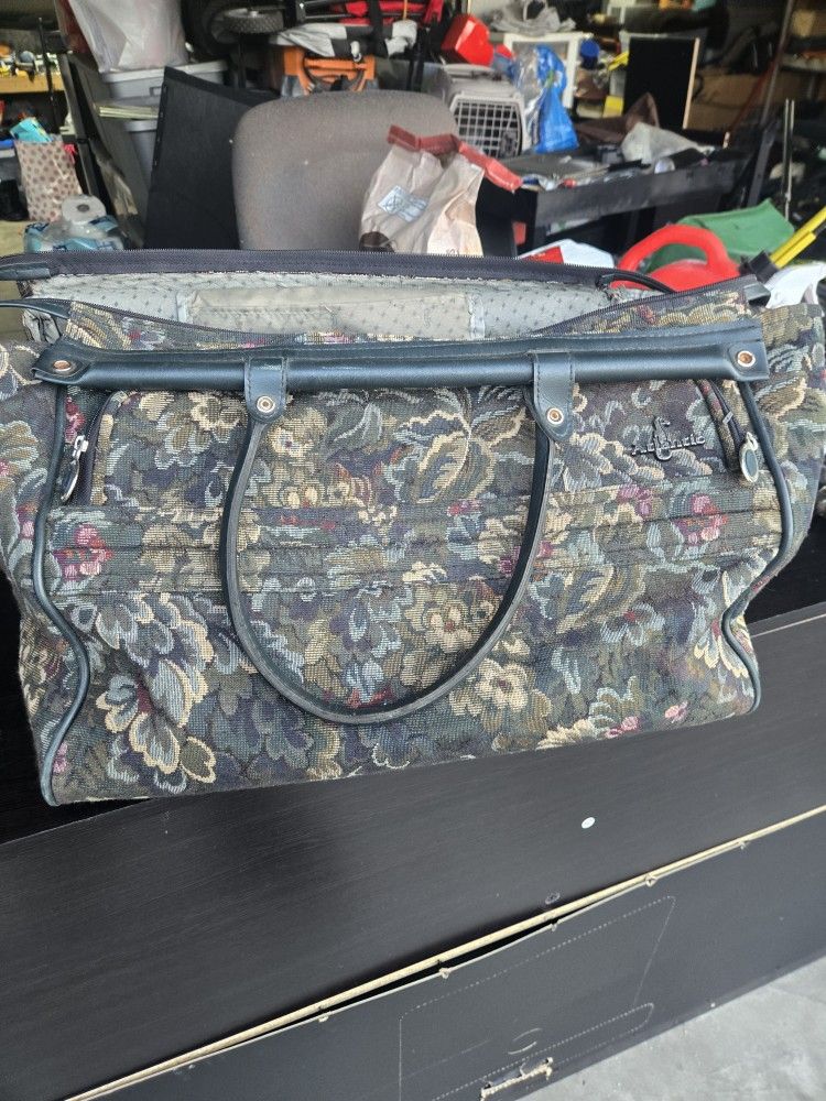 Vintage Atlantic 18" Carryall.