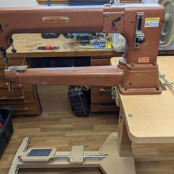 Leather Machine Company – King Cobra Class 4-25 Industrial Sewing Machine