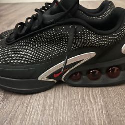 men's Nike shoes size 12