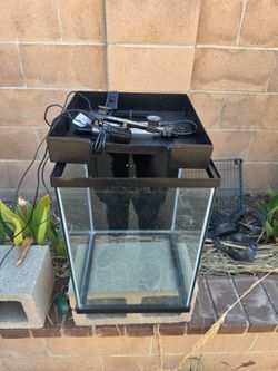Used 5 Gallon Fish Tank