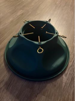 Green Christmas Tree Holder for Live Tree