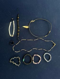 Lot of 9 pieces Jewelry Stones gems seashells necklace bracelet ring lapis volcano amethyst hematite