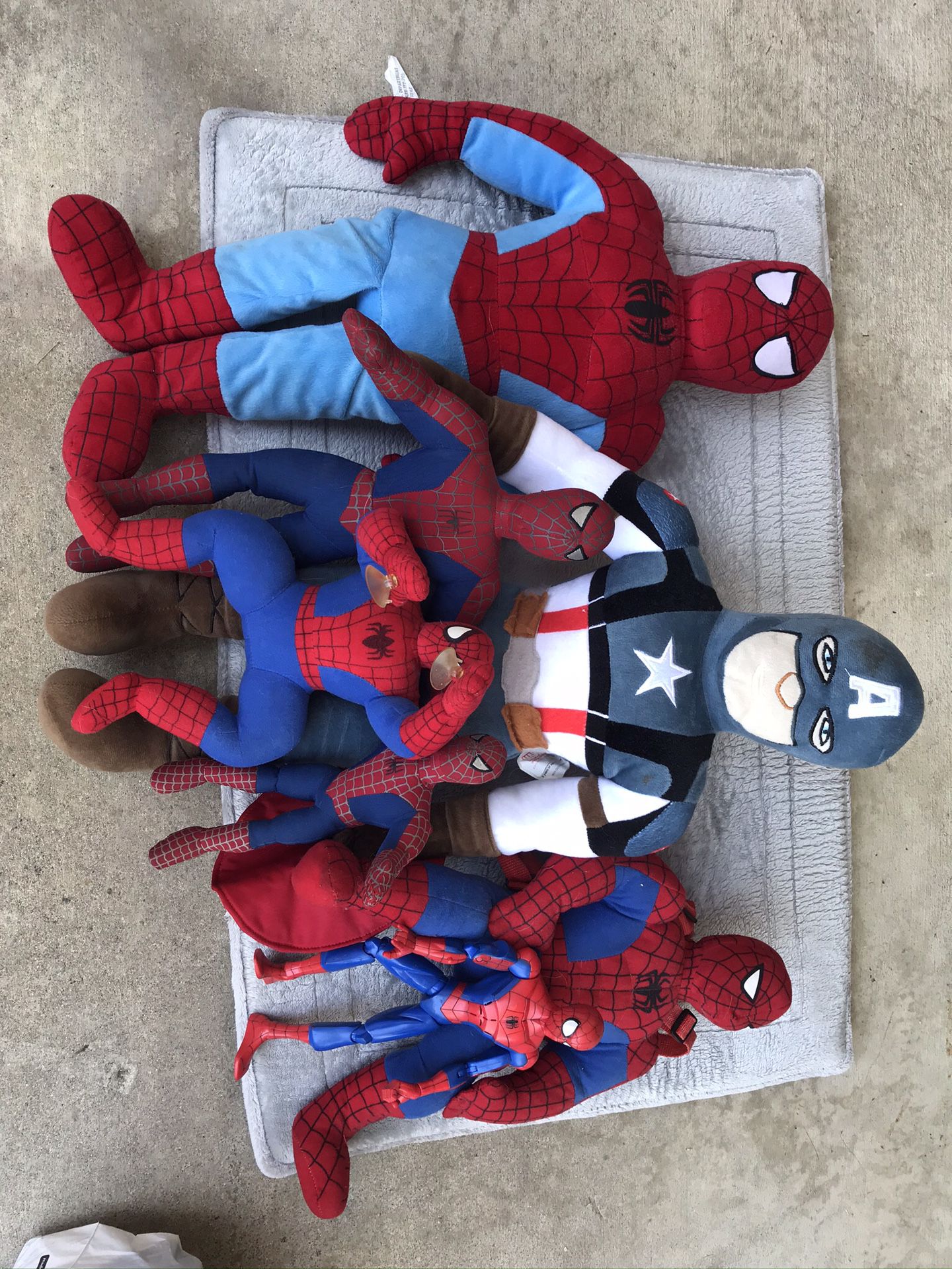 Plush marvel Spider-Man and captain America
