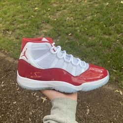 Air Jordan 11 “Cherry” Size 13M