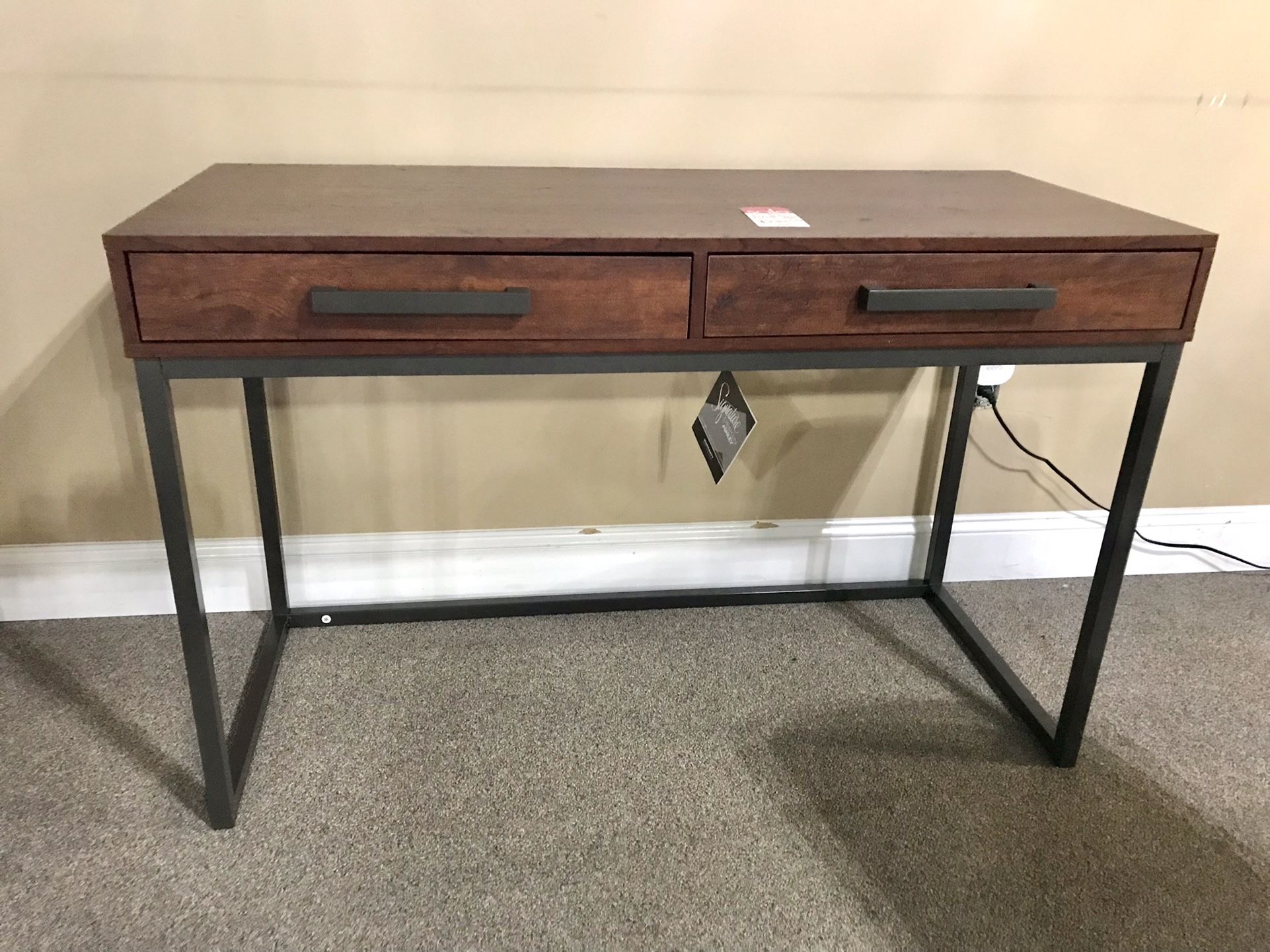 New Deal With 2 Drawers!