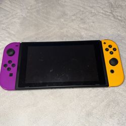 Nintendo Switch Like New. 
