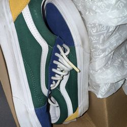 Vans Size 7 Women’s 