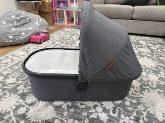 Uppa Baby Bassinet