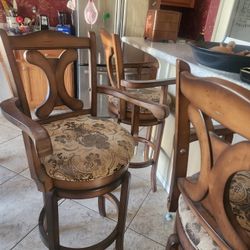 Bar Height Stools. Will Not Deliver.  Needs To Go Today, Will Not Hold. 