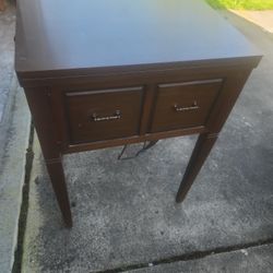 Sewing Machine Bulit In Table