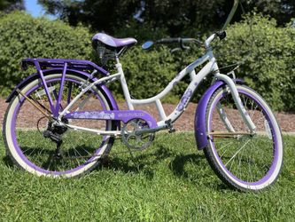 Schwinn 24” Purple Ladies Cruiser Bike for Sale in Elk Grove, CA